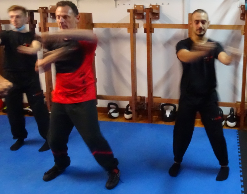 Kung Fu Academy di Sifu Mezzone Arti Marziali e palestra di Sport da Combattimento Wing Chun Weng Chun Tjun Tai Chi Taijiquan Qigong Sanda Difesa Personale (163)